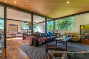 Gustavs-Niseko-Hirafu-LIVING-AREA-1
