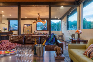 Gustavs-Niseko-Hirafu-LIVING-AREA-3