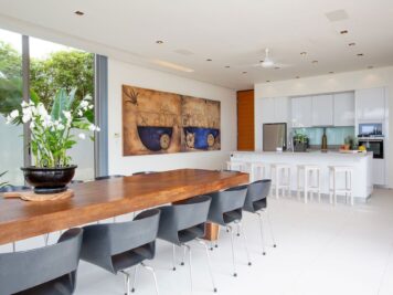 Villa-Amarelo-Dining