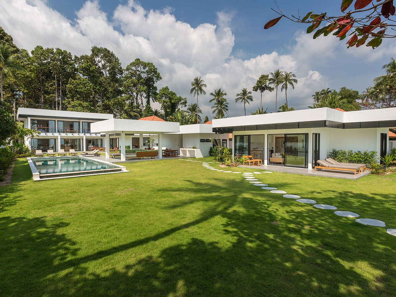 Villa Thansamaay