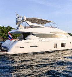 yachts-boats-princess78-phuket